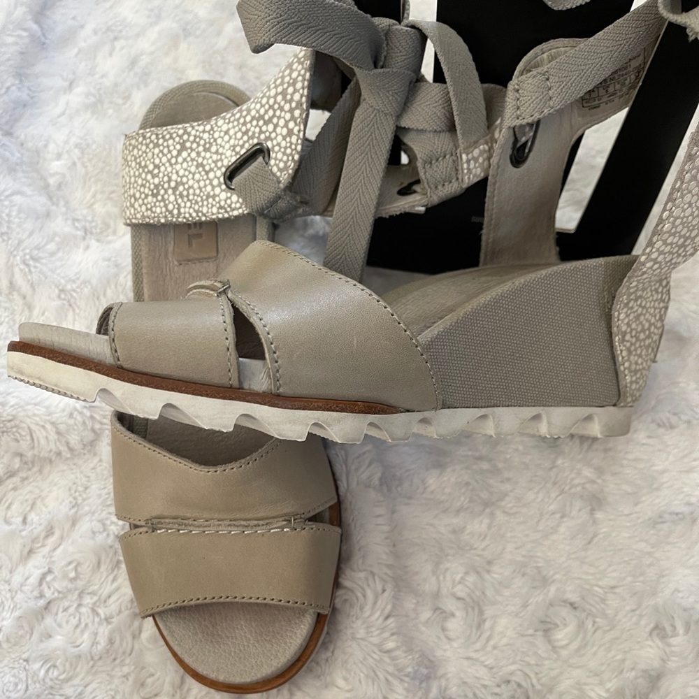 Sorel sandals